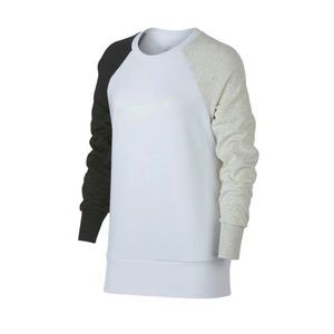 Nike women’s sweater
